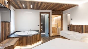 Zimmersafe, kostenloses WLAN, Bettwäsche