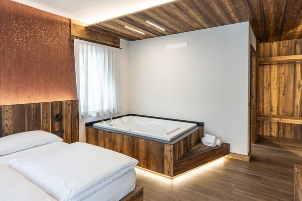 1 soverom, safe på rommet, wi-fi (inkludert) og sengetøy