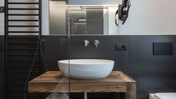 Shower, jetted bath, hair dryer, bidet