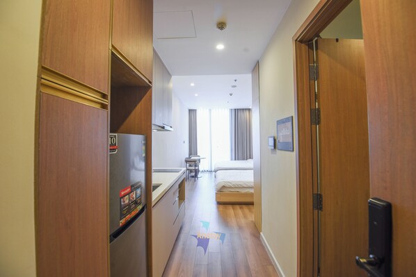 1 habitación, tabla de planchar con plancha y wifi