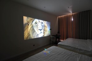 1 bedroom, iron/ironing board, WiFi - ICON40 Hạ Long • Cozy Studio • Netflix Ready (Thành phố Hạ Long)