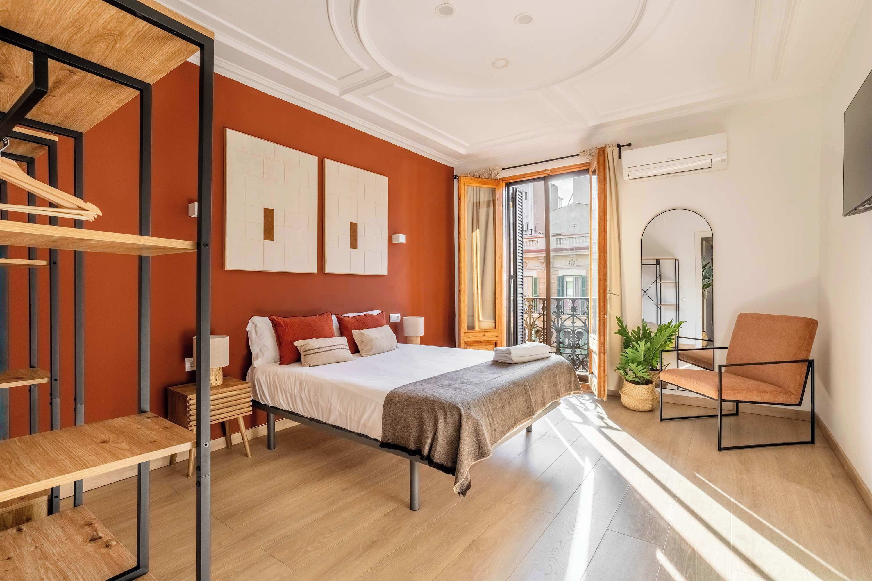 5 soverom, skrivebord, strykejern/-brett og wi-fi