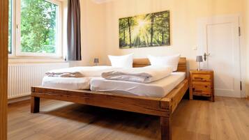 5 chambres, bureau, lit parapluie, Wi-Fi gratuit