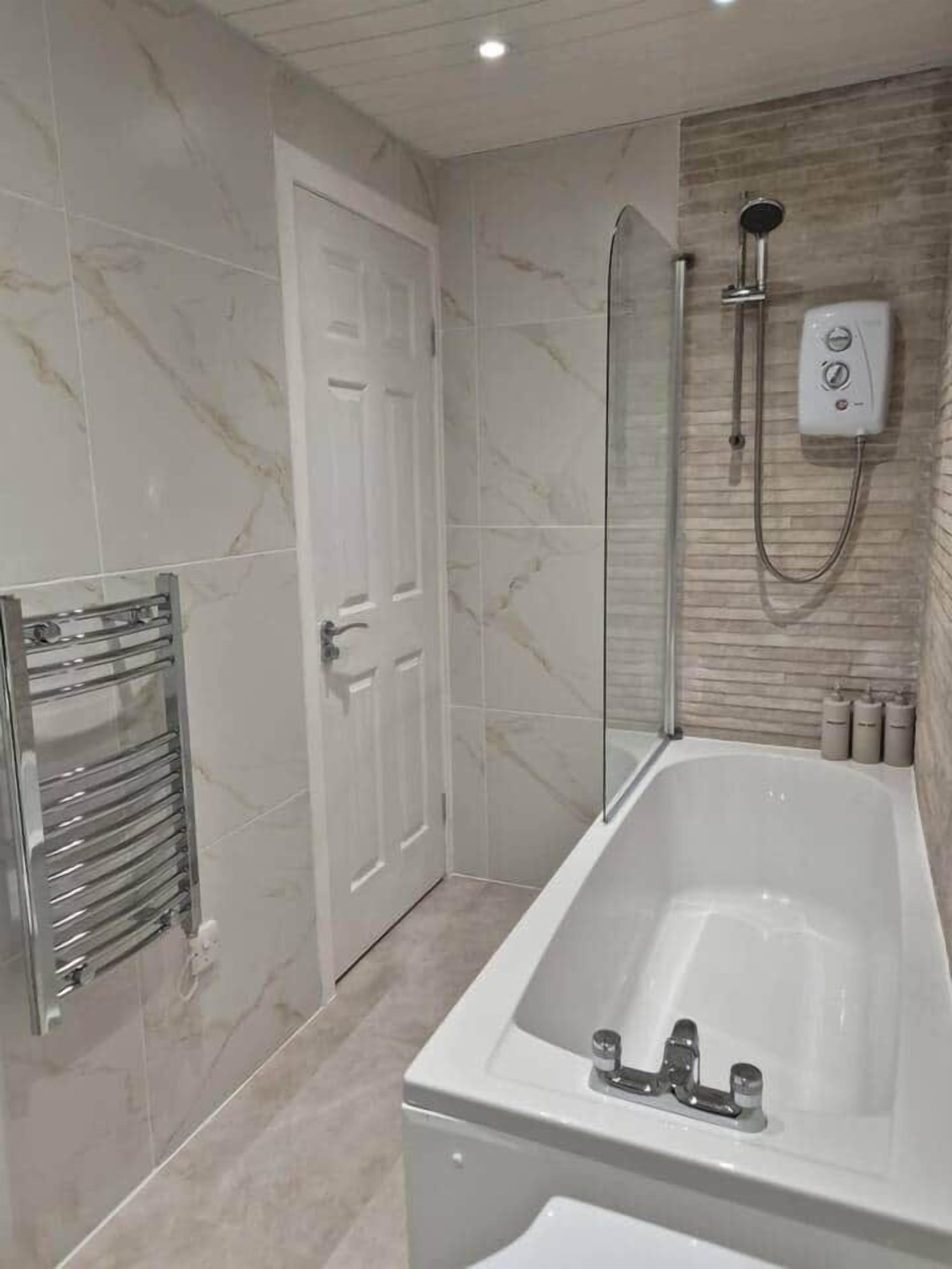 Towels, soap, shampoo, toilet paper