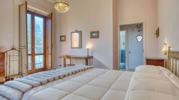 4 camere, una cassaforte in camera, ferro/asse da stiro