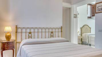 2 Schlafzimmer, Zimmersafe, Bügeleisen/Bügelbrett, Reisekinderbett