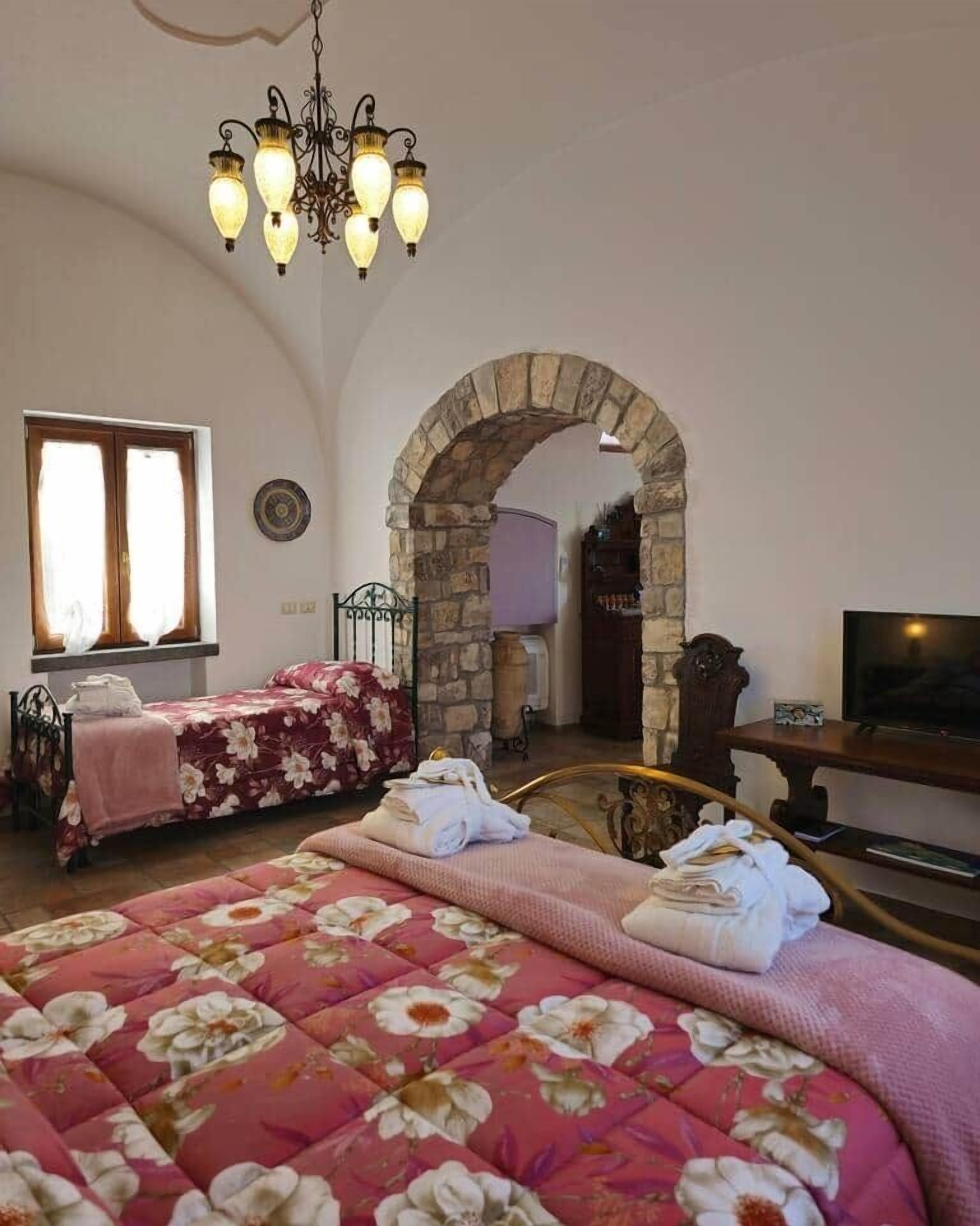 4 Schlafzimmer, Bügeleisen/Bügelbrett, kostenloses WLAN, Bettwäsche