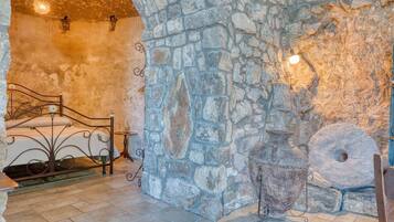 4 Schlafzimmer, Zimmersafe, Bügeleisen/Bügelbrett, Reisekinderbett