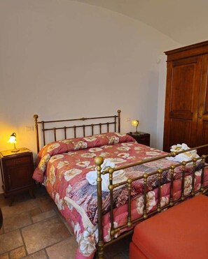 4 Schlafzimmer, Bügeleisen/Bügelbrett, kostenloses WLAN, Bettwäsche