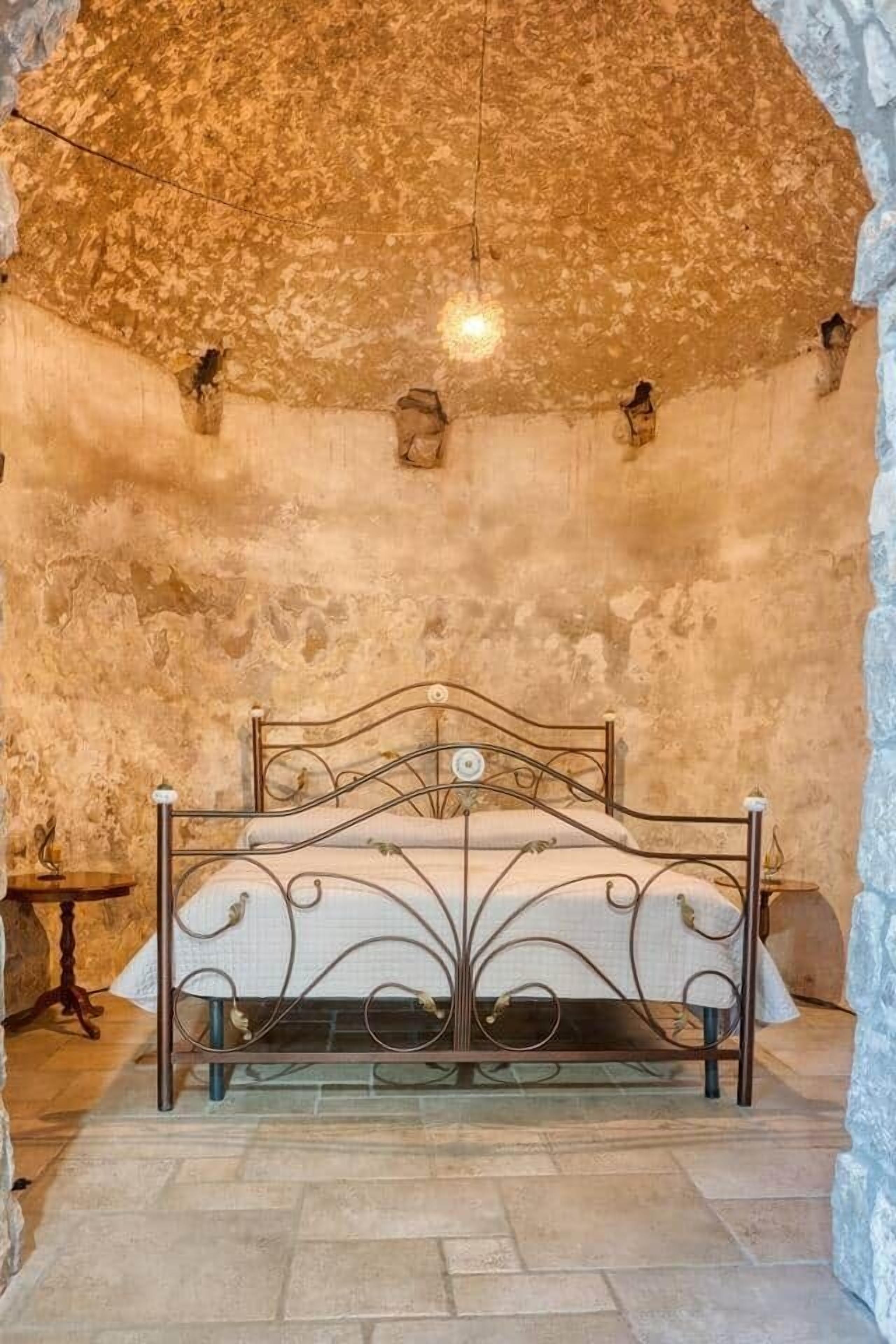4 camere, ferro/asse da stiro, Wi-Fi gratuito, lenzuola