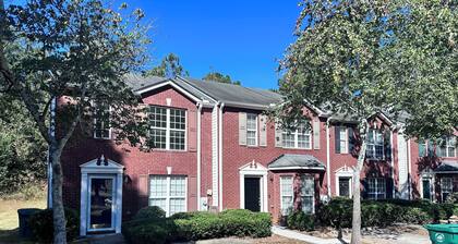 Peaceful Oasis in Stonecrest With A/C