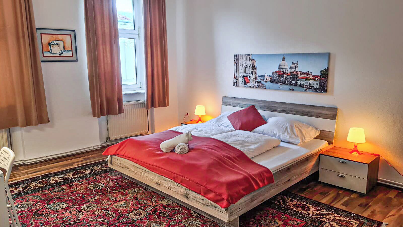 Apartament bàsic | Planxa i posts de planxar i wifi gratuïta 