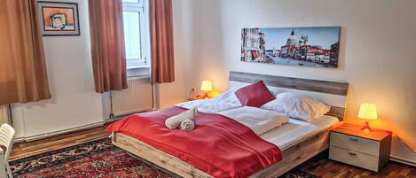 Perushuoneisto | Silitysrauta/-lauta, ilmainen Wi-Fi