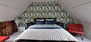 2 habitaciones, tabla de planchar con plancha, internet y ropa de cama 