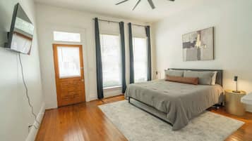 3 chambres, fer et planche à repasser, Wi-Fi, draps fournis