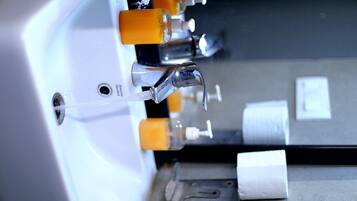 Gratis toalettartiklar, tvål, schampo och toalettpapper