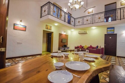 Lavika Stays Villa Palmera