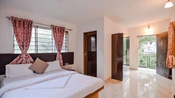 Premium bedding, desk, free WiFi, bed sheets