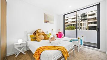 3 bedrooms, iron/ironing board, Internet, bed sheets