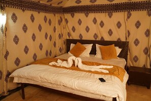 Luxury Tent, Desert View | Free WiFi - Raj Dunes Resort (Jaisalmer)