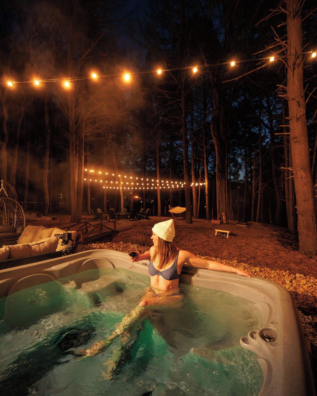 Outdoor spa tub