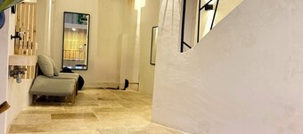 Apartment with jacuzzi