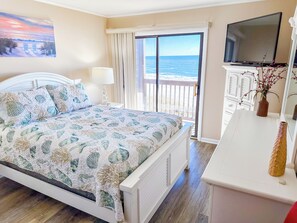 3 bedrooms, Internet, bed sheets - Experience Tilghman Beach and Racquet Club Unit 306! Oceanfront, Pools, Tennis, Close to Main Street! (North Myrtle Beach)