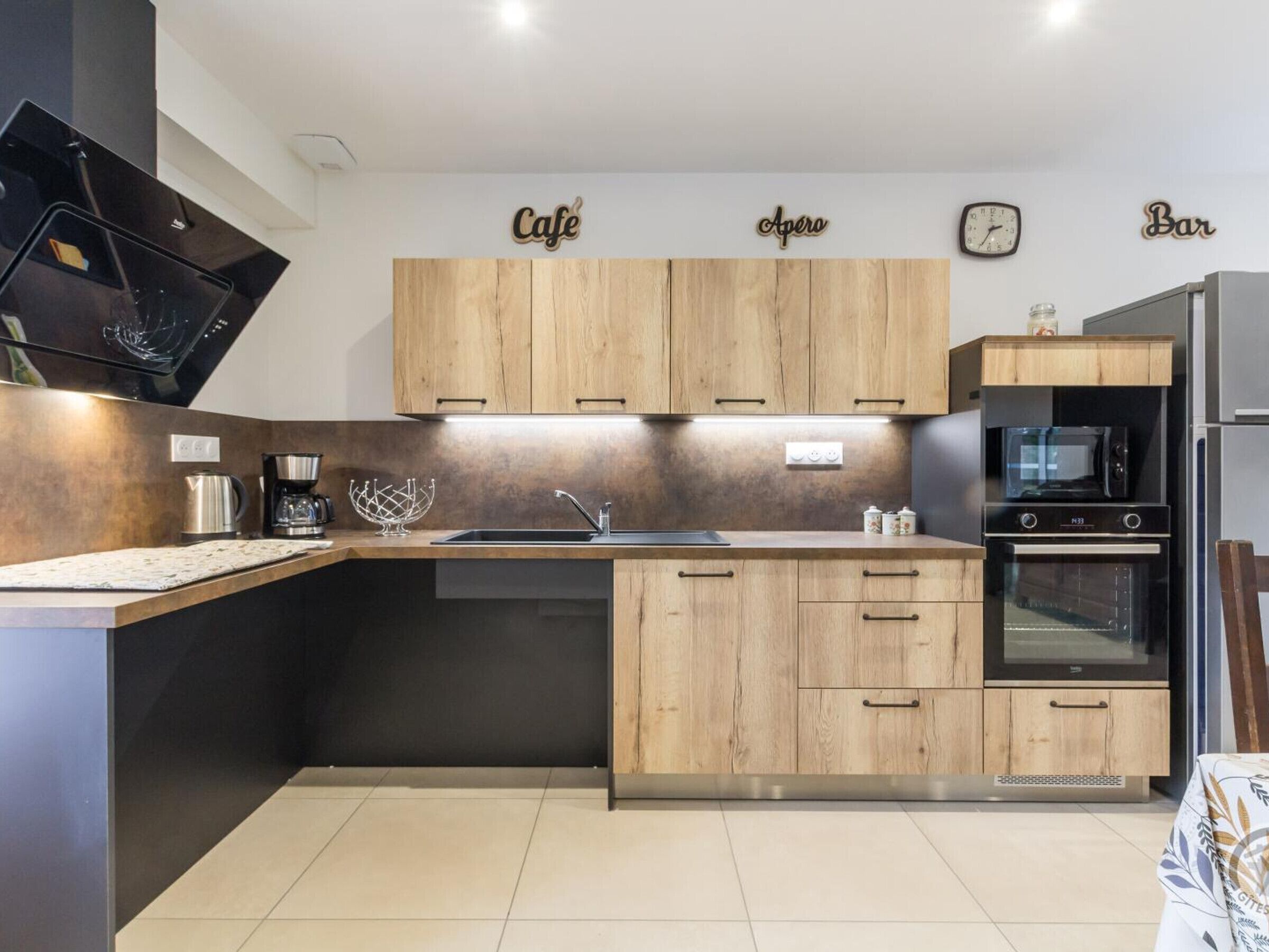 Fridge, microwave, dishwasher