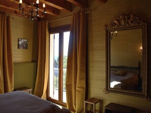 4 bedrooms - Spacious Duplex for 8 with Pyrenees View (Font-Romeu-Odeillo-Via)