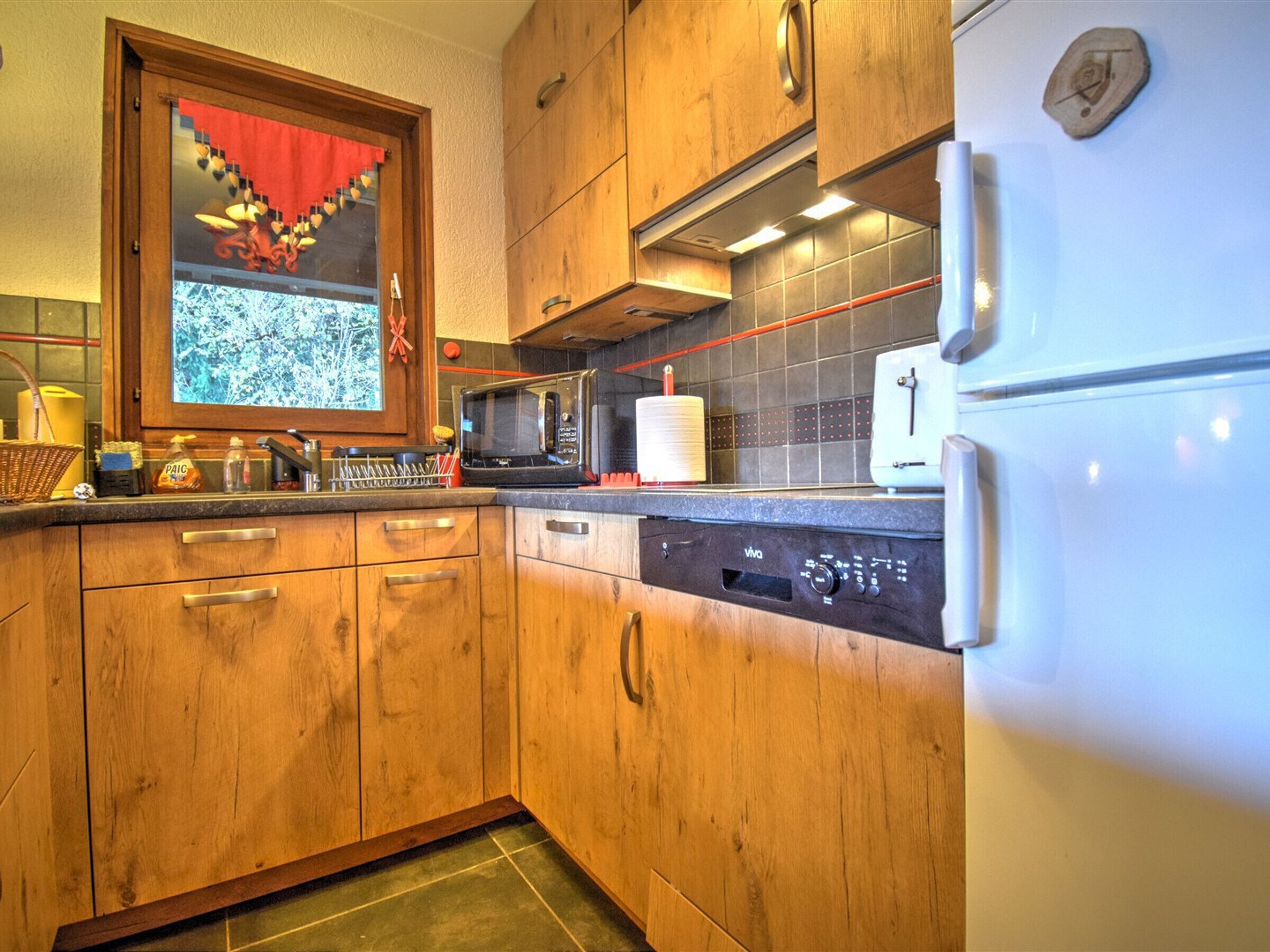 Refrigerador, microondas, lavavajillas