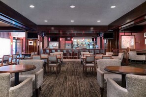 Bar (on property) - Close to PHL Airport + Dining. Pool. Free Shuttle. (Philadelphia)
