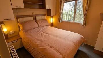 House, 2 Bedrooms, Smoking