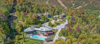 The Lodges at Sunrise Birches B202 ski on ski off with a wonderful community sports center.