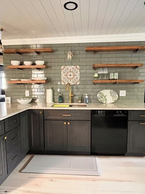 Microwave, oven, stovetop, dishwasher