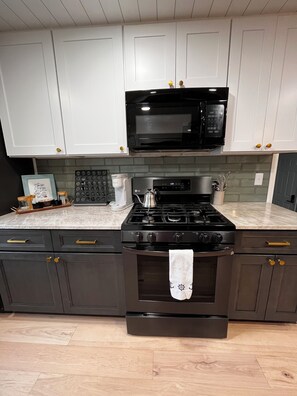 Microwave, oven, stovetop, dishwasher