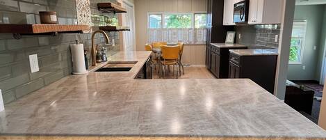 Microwave, oven, stovetop, dishwasher