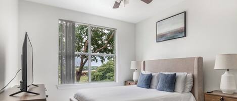 Leilighet (2 Bedrooms) | Individuelt dekorert, individuelt innredet og strykejern/-brett