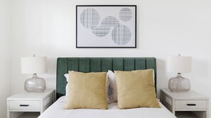 Studio (0 Bedroom) | Individually decorated, individually furnished, iron/ironing board - Landing Amazing Studio, Courtyard, Gym (Dallas)