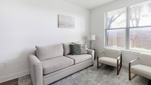 Studio (0 Bedroom) | Front of property - Landing Amazing Studio, Courtyard, Gym (Dallas)