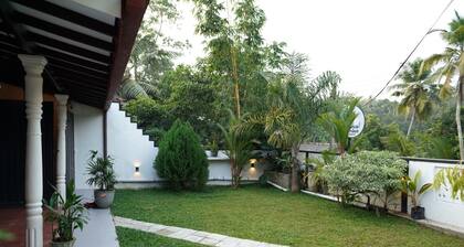 4-bedroom villa in marvelous Weligama with AC
