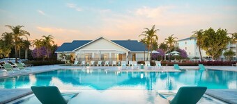 Landing Apartments Fort Myers near Eastwood Village