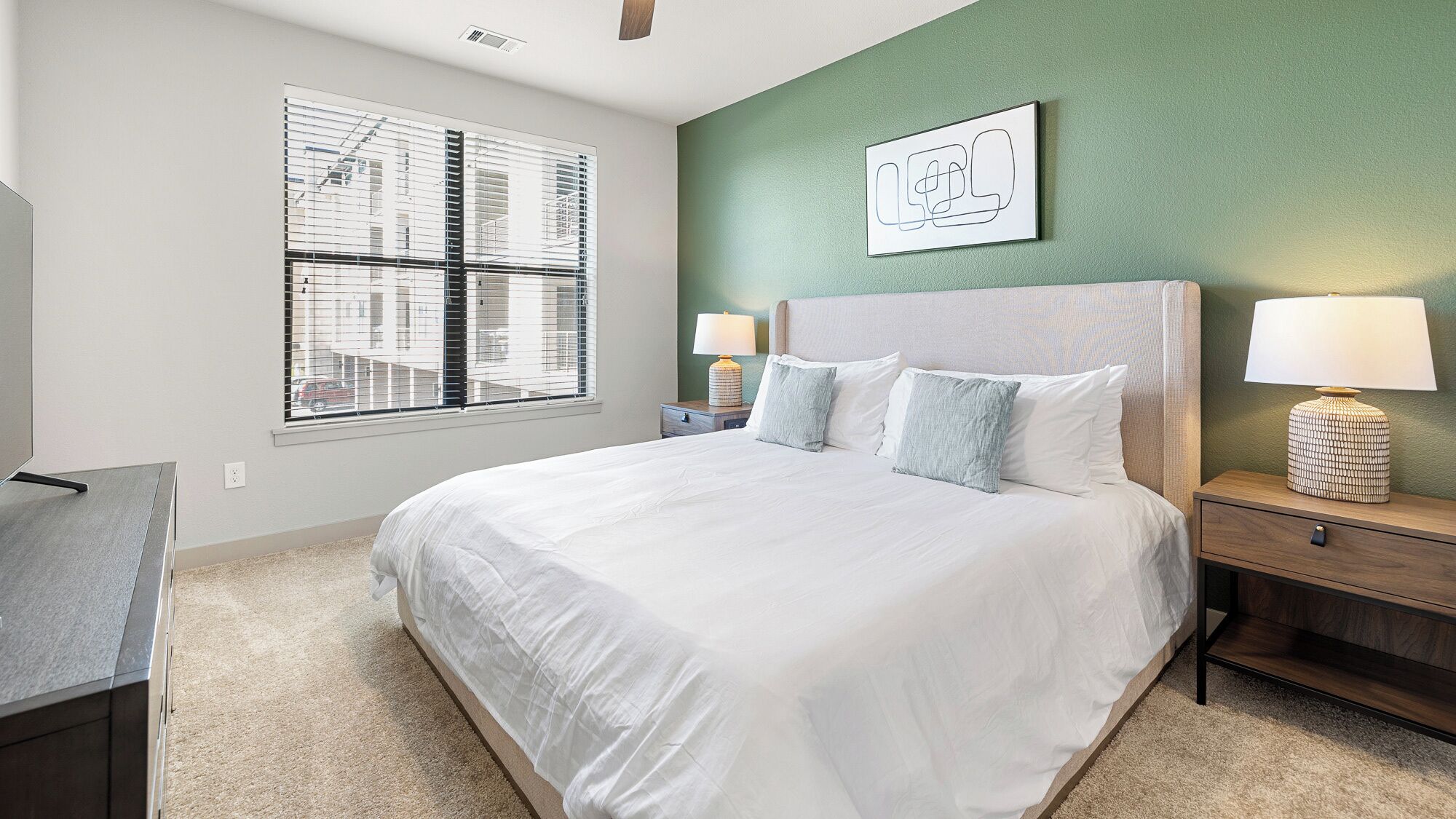 1 bedroom, individually decorated, individually furnished