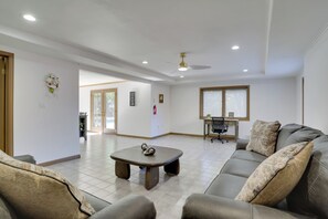 Apartment (1 Bedroom) | Interior