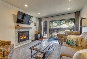 Apartment (1 Bedroom) | Front of property - Mammoth Mtn Ski-in/out Condo w/ Hot Tub Access! (Mammoth Lakes)