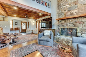 House (4 Bedrooms) | Interior