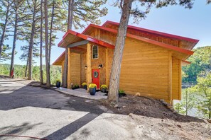 House (3 Bedrooms) | Interior - Grand Lake Waterfront Getaway w/ Boat Slip! (Eucha)