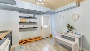 Apartment (1 Bedroom) | Interior