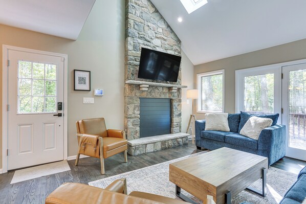 House (3 Bedrooms) | Interior - 6 Mi to Bushkill Falls: Secluded Home w/ Game Room (East Stroudsburg)