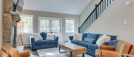 House (3 Bedrooms) | Front of property