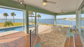 單棟房屋 (2 Bedrooms) | 內部